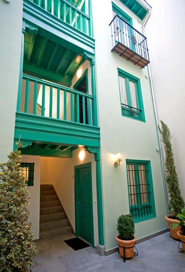 Laurel * Granada
